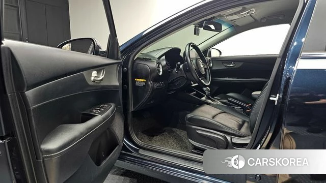 Kia Come New K3 id 3879428 из Кореи 20