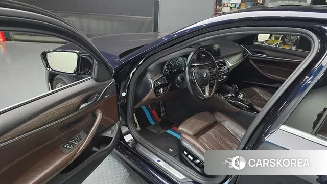 BMW 5 Series (G30) id 3667065 из Кореи 20