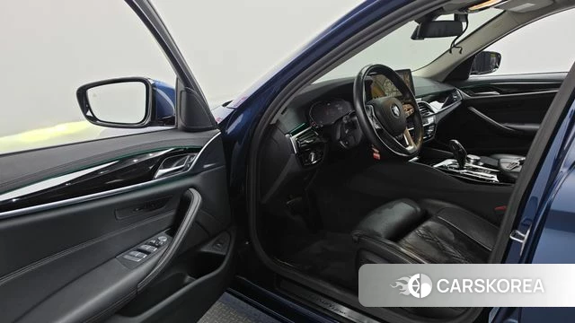 BMW 5 Series (G30) id 4899778 из Кореи 32