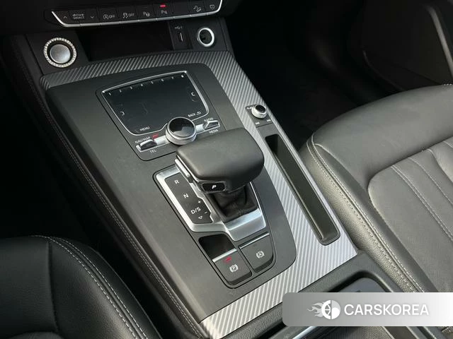 Audi Q5L id 4290546 из Китая 19