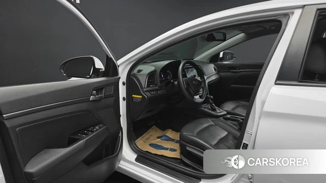 Hyundai Avante AD id 3886612 из Кореи 20