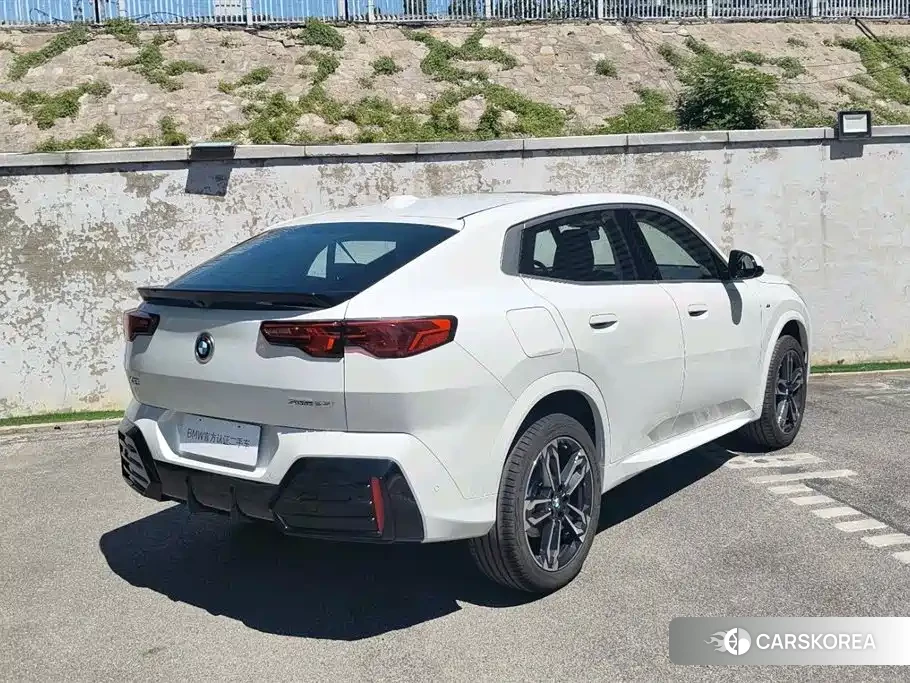 BMW X2 id 4559729 из Китая 11