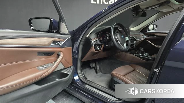 BMW 5 Series (G30) id 4250669 из Кореи 31