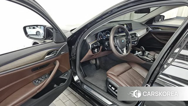 BMW 5 Series (G30) id 4732635 из Кореи 20