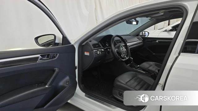 Volkswagen The New Passat id 4496798 из Кореи 20