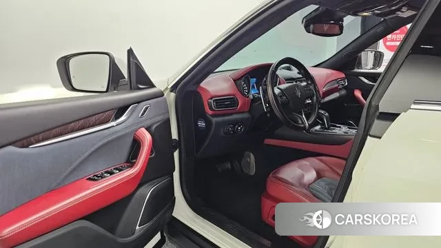 Maserati Levante id 3084603 из Кореи 20