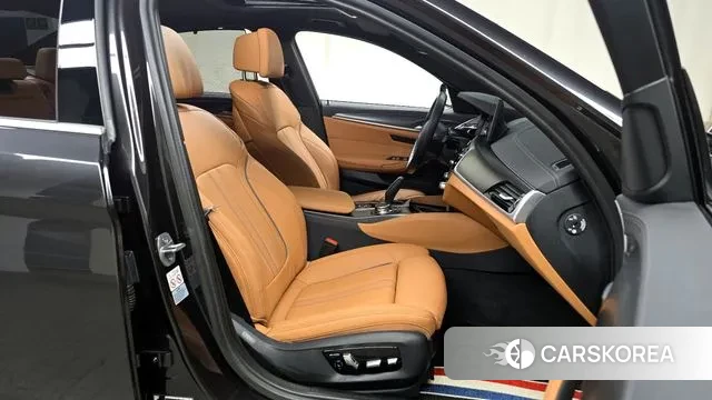 BMW 5 Series (G30) id 3586236 из Кореи 20