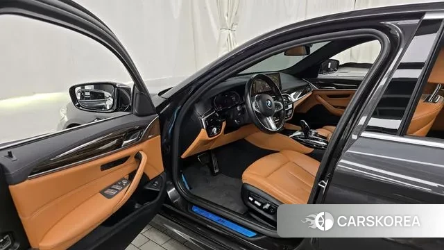 BMW 5 Series (G30) id 2931298 из Кореи 20