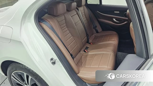 Mercedes-Benz E-Class W213 id 4631402 из Кореи 32