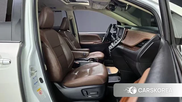 Toyota Sienna id 3622433 из Кореи 20