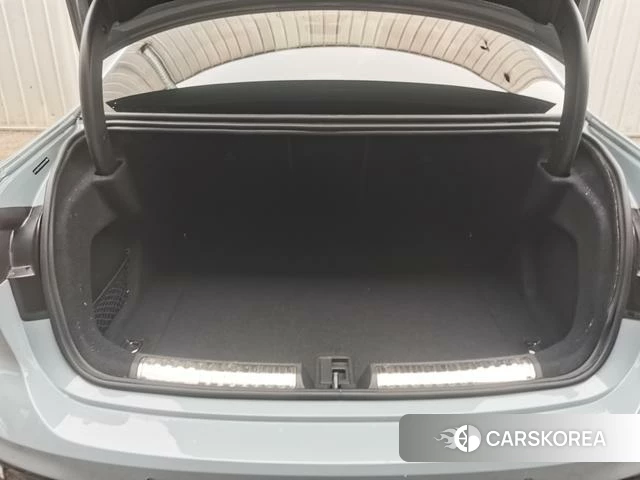 Audi A5L id 4271785 из Китая 15