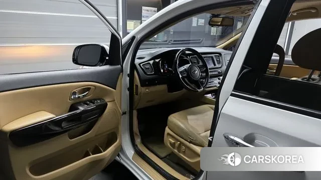 Kia The New Carnival id 3552788 из Кореи 20