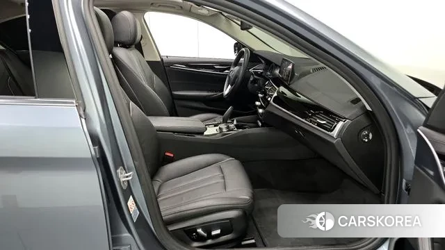 BMW 5 Series (G30) id 2976819 из Кореи 20