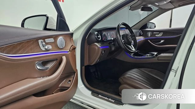 Mercedes-Benz E-Class W213 id 4882315 из Кореи 32