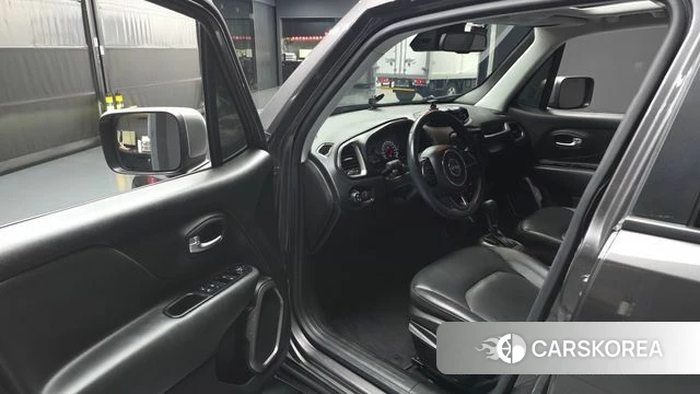 Jeep Renegade id 3898558 из Кореи 20