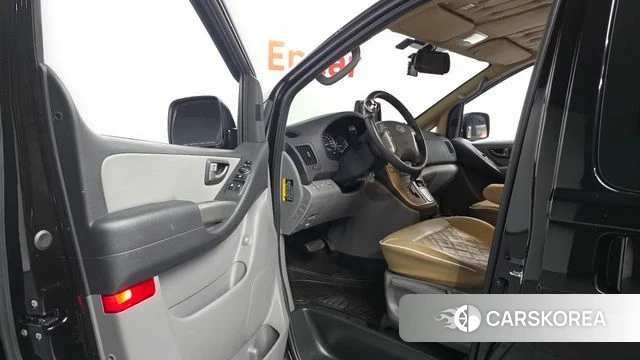 Hyundai The New Grand Starex id 4943317 из Кореи 20
