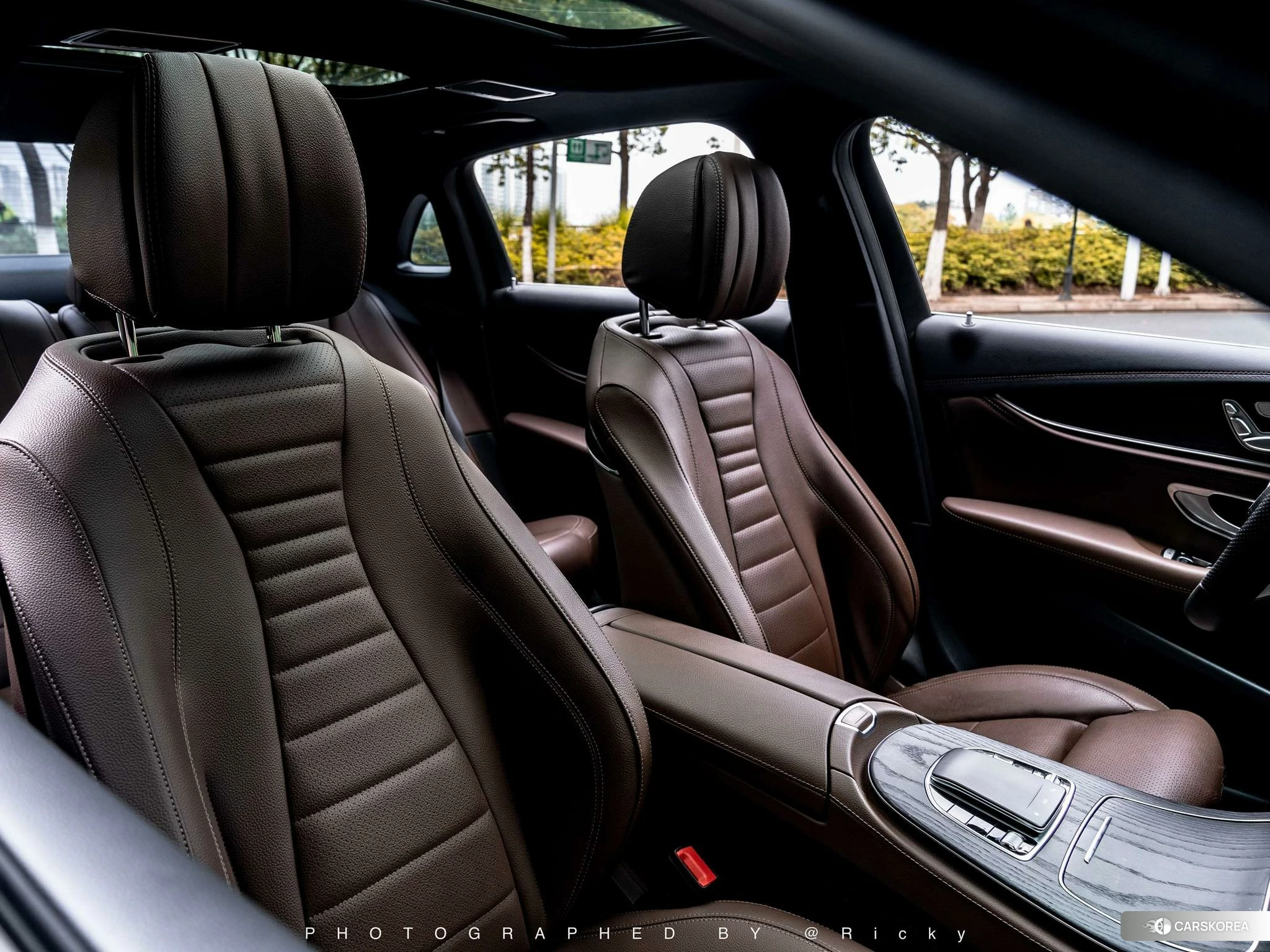 Mercedes-Benz E-class id 4407406 из Китая 11