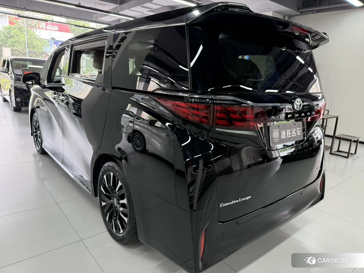 Toyota Elfa id 4441129 из Китая 10