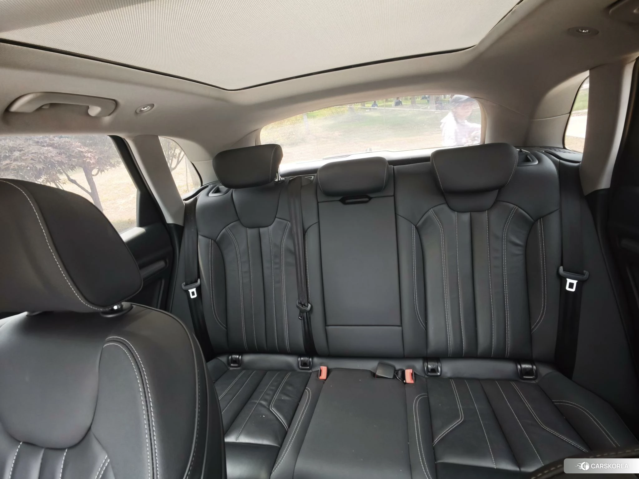 Audi Q5L id 4514992 из Китая 12