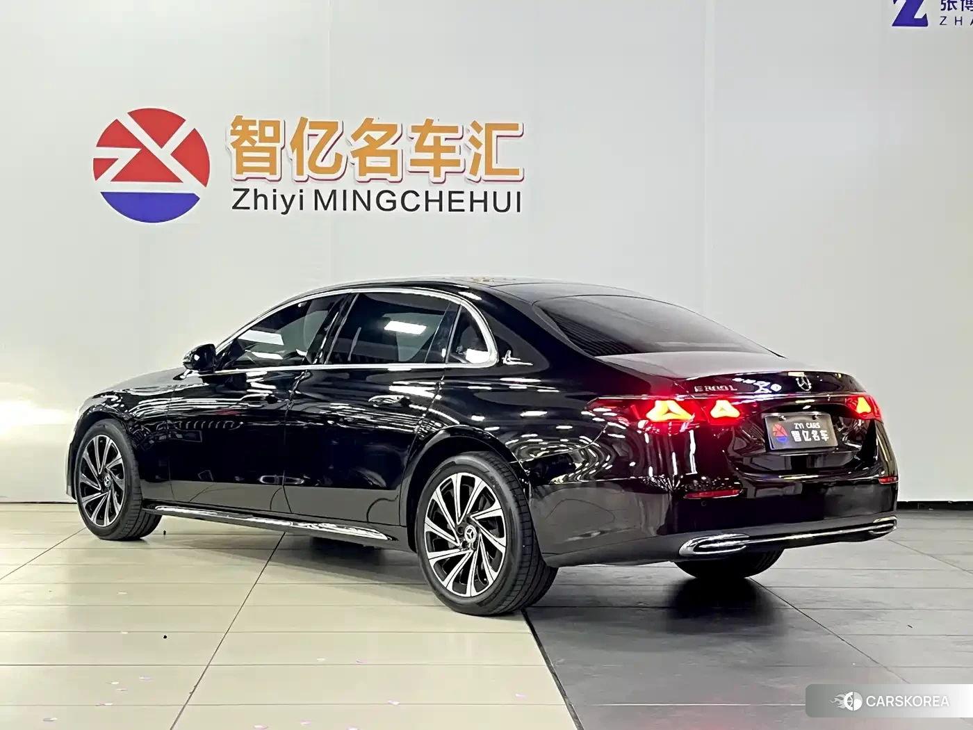 Mercedes-Benz E-Class id 4547618 из Китая 14