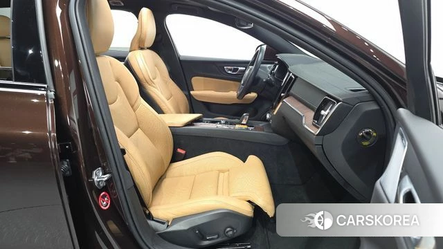 Volvo V60 Cross-Country 2nd Generation id 3840061 из Кореи 20