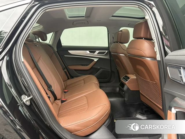 Audi A6L id 4342162 из Китая 26
