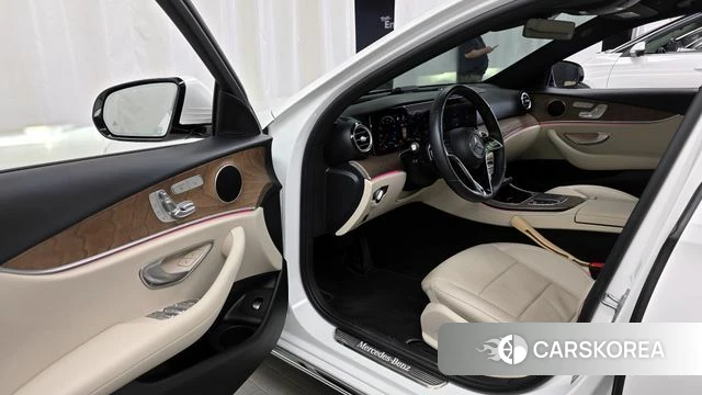 Mercedes-Benz E-Class W213 id 4360518 из Кореи 33