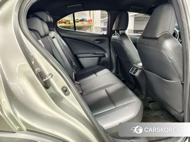 Lexus UX id 4220020 из Китая 23