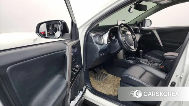 Toyota RAV4 id 3808268 из Кореи 20