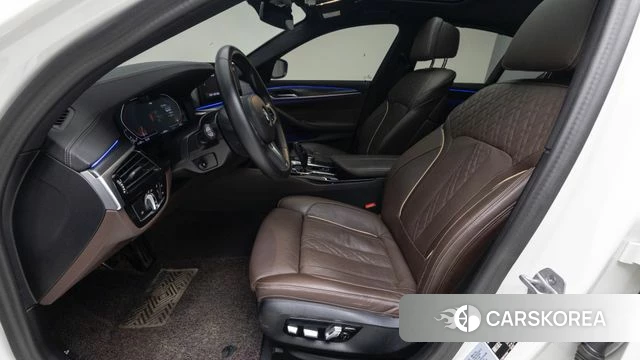 BMW 5 Series (G30) id 4186363 из Кореи 20