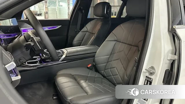 BMW 7 Series (G70) id 3775773 из Кореи 10