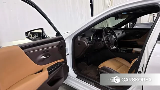 Lexus ES300h 7th generation id 3182102 из Кореи 20