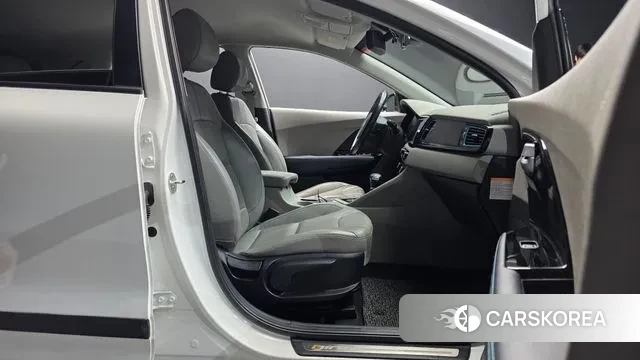 Kia Niro id 3386305 из Кореи 20