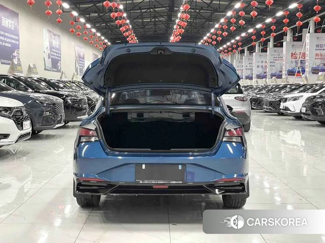 Hyundai Elantra id 4255772 из Китая 17