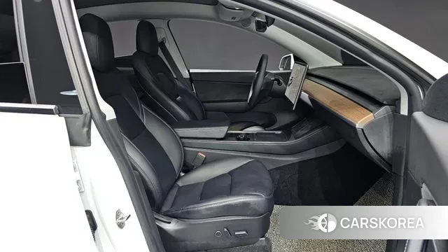 Tesla Model Y id 3646103 из Кореи 20