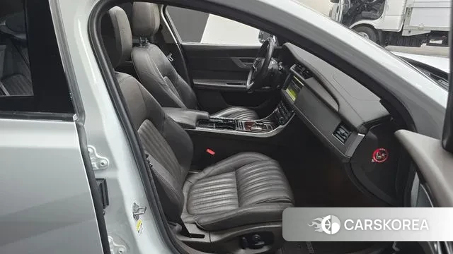 Jaguar XF (X260) id 3723826 из Кореи 20