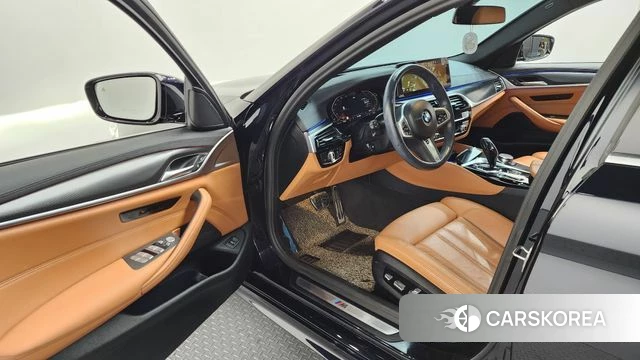 BMW 5 Series (G30) id 3864731 из Кореи 20