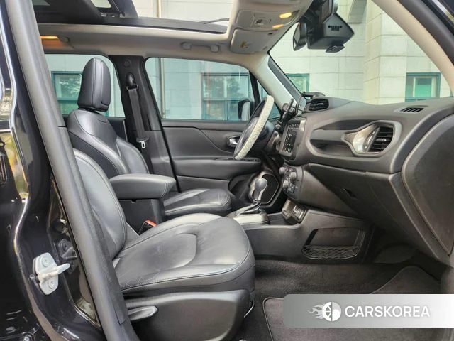 Jeep Renegade id 4654770 из Кореи 15