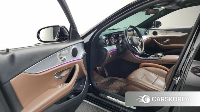 Mercedes-Benz E-Class W213 id 4317583 из Кореи 38