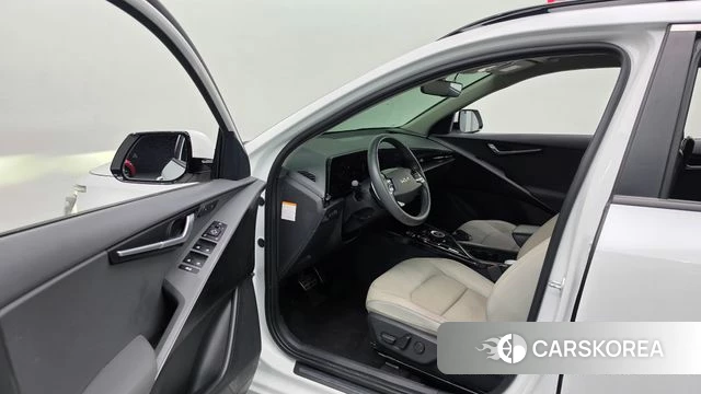 Kia Di Ol Nu Niro id 4735908 из Кореи 29