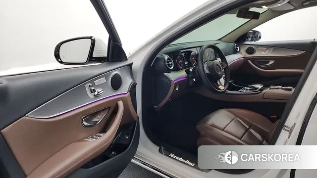 Mercedes-Benz E-Class W213 id 3677659 из Кореи 20
