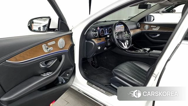Mercedes-Benz E-Class W213 id 4304628 из Кореи 36