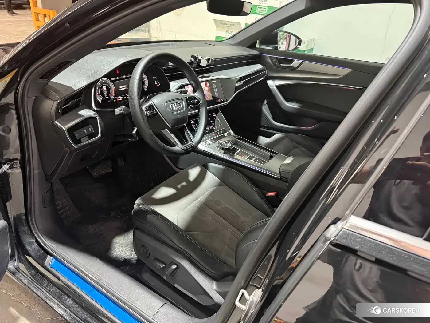 Audi A6L id 4547582 из Китая 10