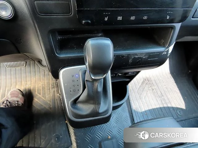 Hyundai Staria id 4280531 из Кореи 18