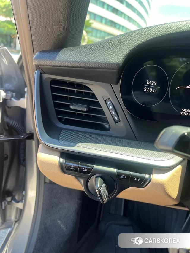 Porsche 911(992) id 4647143 из Кореи 16
