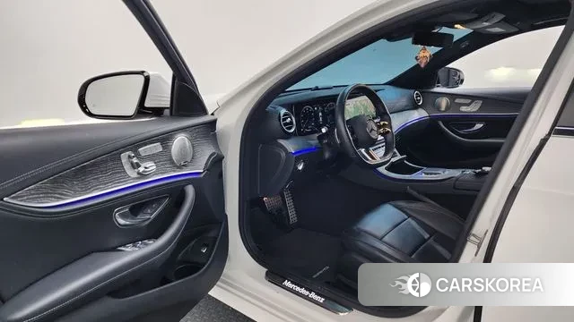 Mercedes-Benz E-Class W213 id 3697114 из Кореи 20