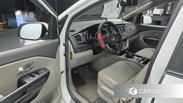 Kia All New Carnival id 4326078 из Кореи 31