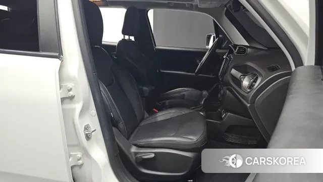 Jeep Renegade id 3721680 из Кореи 20