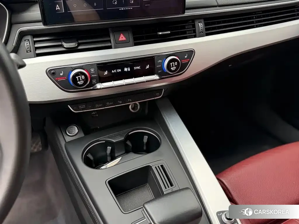 Audi A4L id 4565245 из Китая 16