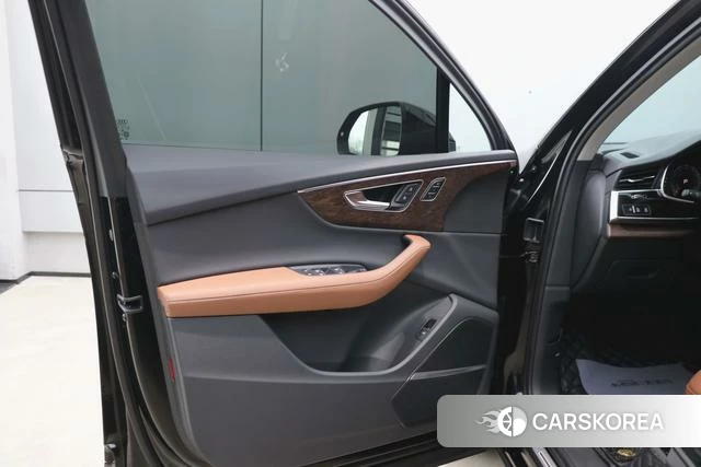 Audi Q7 id 4210420 из Китая 33
